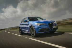 Alfa Romeo Stelvio Veloce 2020 года  (UK)
